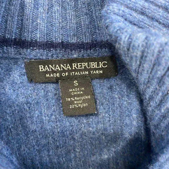 🔥 Italian Yarn Wool Blue Waffle Knit Collared Henley Sweater Banana Republic S - Picture 5 of 8